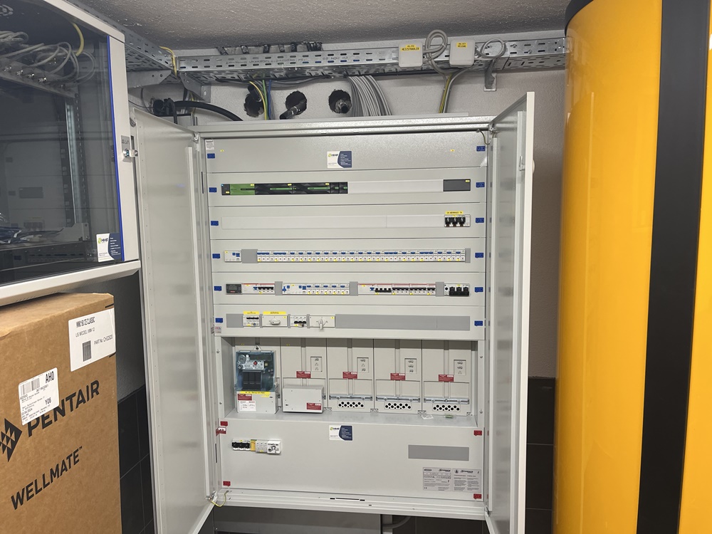 HMS Elektrotechnik aus Hinzenbach